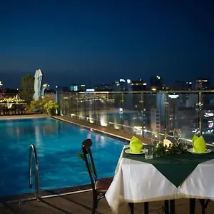 Hotel A25 - 29 Le Thi Hong Gam 3*