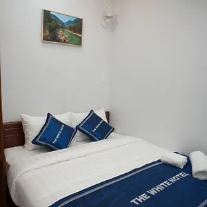 The White House 3*