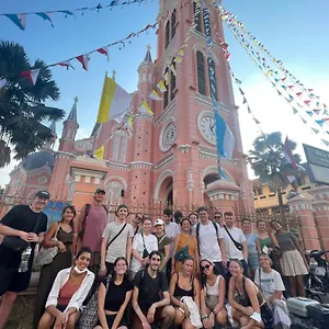 Hostel The Like & Cafe Ho Chi Minh City