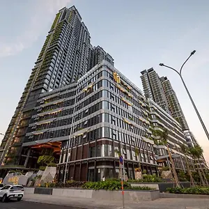 Lumiere Riverside - Luxury District 2 Apartment