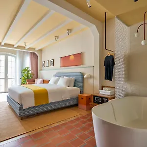 Aparthotel The Urban By Circadian