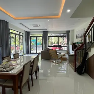 Holiday home Fully Equipped 4-bedroom, 3-storey House Ho Chi Minh City