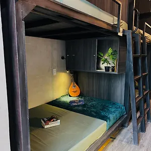 T Zone - Quiet Place, Near China Town,ho Thi Ky Street Food,cafe,beer Capsule hotel *