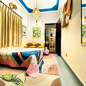 Nau's - Nha Pho 4 Tang Yen Tinh, Am Cung Ho Chi Minh City