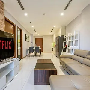 Brian's Sunset Glow Apartment Ho Chi Minh City