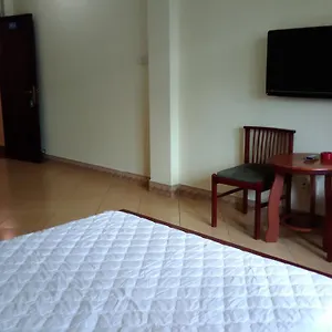 Phong Dan 2* ホーチミン市