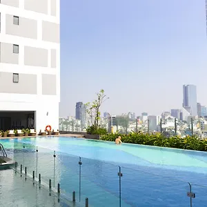Infinity Edge Pool - Rivergate