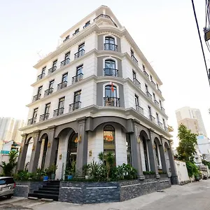 The Spring House Aparthotel 3*