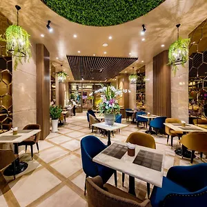 Hotel Sunflower Cbq
