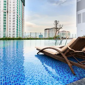 Infinity Edge Pool Rivergate Ho Chi Minh City