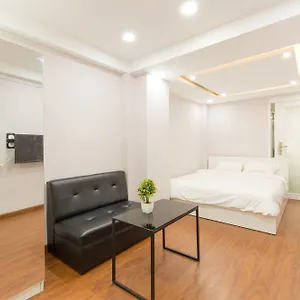 Qhome Saigon - Vo Tan