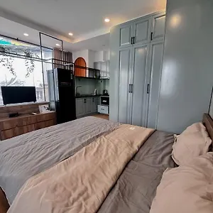 Soothing Getaway Balcony, Kitchen & Rooftop Apartment