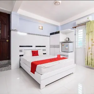 Rita Hotel- Airport Tan Son Nhat- Canh Benh Vien Tam Anh & Gan Quan Khu 7 3*