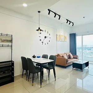 Charmington La Pointe - Luxury District 10 * Ho Chi Minh City