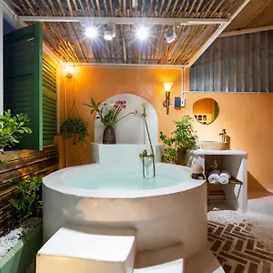 Center - Rooftop - Outdoor Bathtub * Ho Chi Minh City