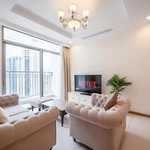 Luna Apartment- Vinhomes Park