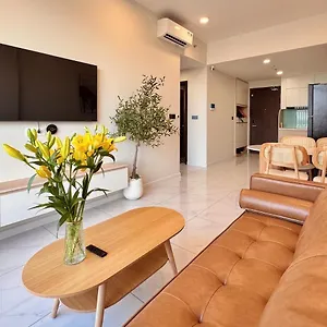 2br Picity Free Gym Pool Near Tan Son Nhat Airport Apartment *