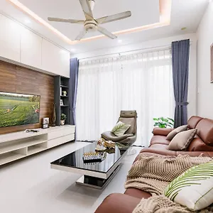 Entire 5-6brs House In Saigon Centre Holiday home *