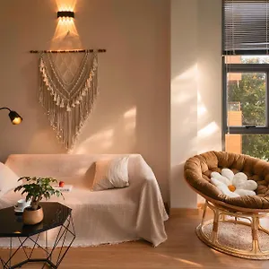 Apartment Hn Homes - Ho 2 Phong Ngu Day Du Noi That, View Song Duong Hoang Sa, Quan 1 *