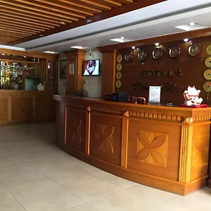 Khach San Hien Lam Hotel *