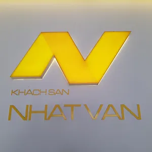 Nhat Van Hotel *