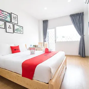 Reddoorz Near Pham Ngu Lao Street 3*