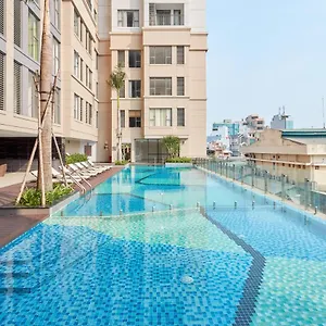 Apartment Awesome Cbd Luxury The Tresor Rooftop Garden ! Ho Chi Minh City