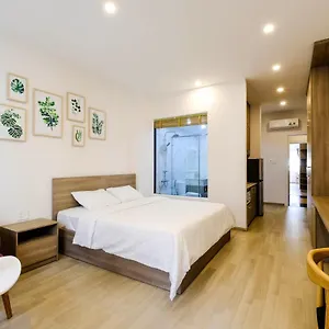 Henry House Aparthotel
