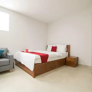 Reddoorz Premium Near Etown 3 Hotel Ho Chi Minh City