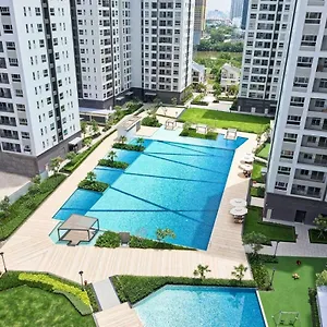 @ Sunrise Riverside Apartment *