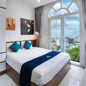 Hotel Lotus Universe 3*