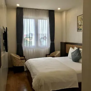 Otel The Moon 2 2*