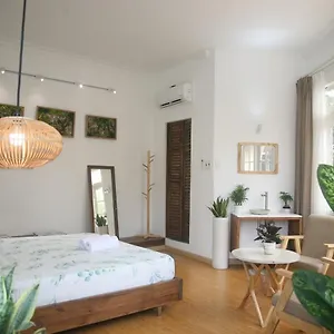 Holo Ben Thanh Saigon - Serviced Homestay *