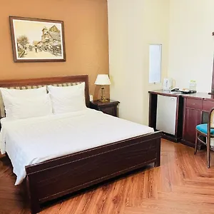 アンバサダー サイゴン ホテル 4*