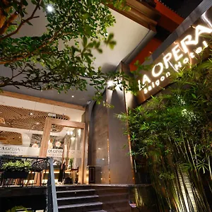 La Opera Saigon 3*