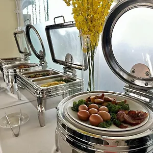 The Arrivals Hotel 4*