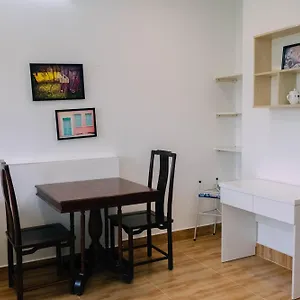 Titan House - 1 Bedroom Landmark 81 View - 406 *
