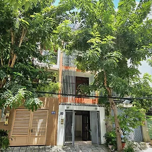 Sam's House Homestay *