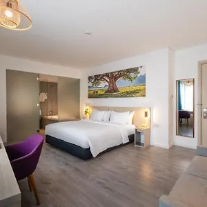 Hotel Liberty Saigon Greenview 3*
