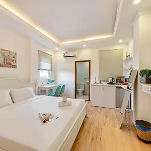 Lovely In Center D1 Near Markets Bed & Breakfast Ho Chi Minh City
