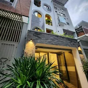 Lunaria Maison Local Side * Ho Chi Minh City