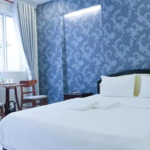 Violet Star And Thành Pho Ho Chí Minh