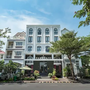 Hotel Parklane Saigon South