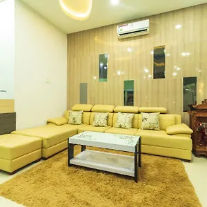 Paradise Hotel 2*